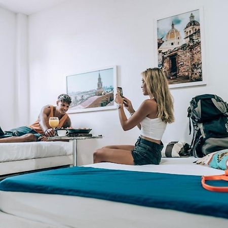 Neos Hotel Cartagena Exteriör bild
