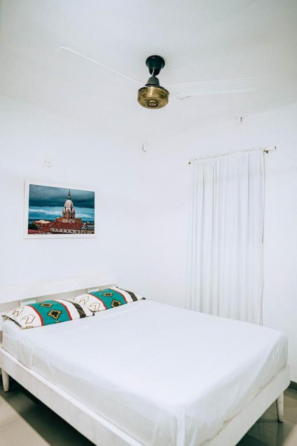 Neos Hotel Cartagena Exteriör bild
